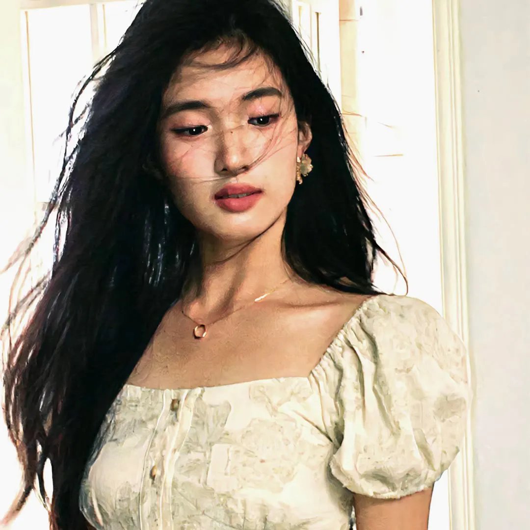 白莲花度假村第一季